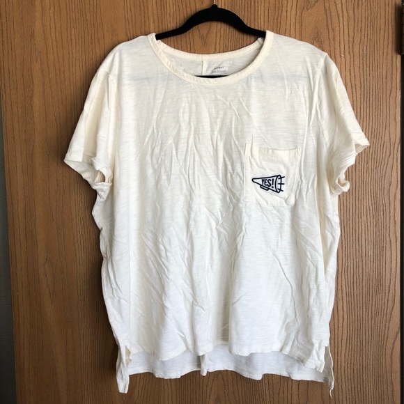 Old Navy Tops - "yes" graphic boyfriend tee